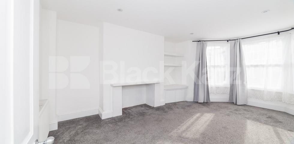 			New Instruction! Garden flat, 3 Bedroom, 1 bath, 1 reception Ground Floor Flat			 Imperial Road , Bounds Green / Wood Green